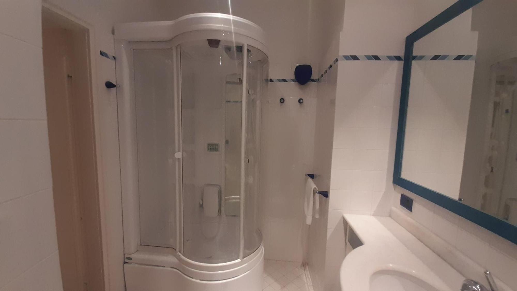 Azeglio Smart Apartment - Twa 볼로냐 외부 사진